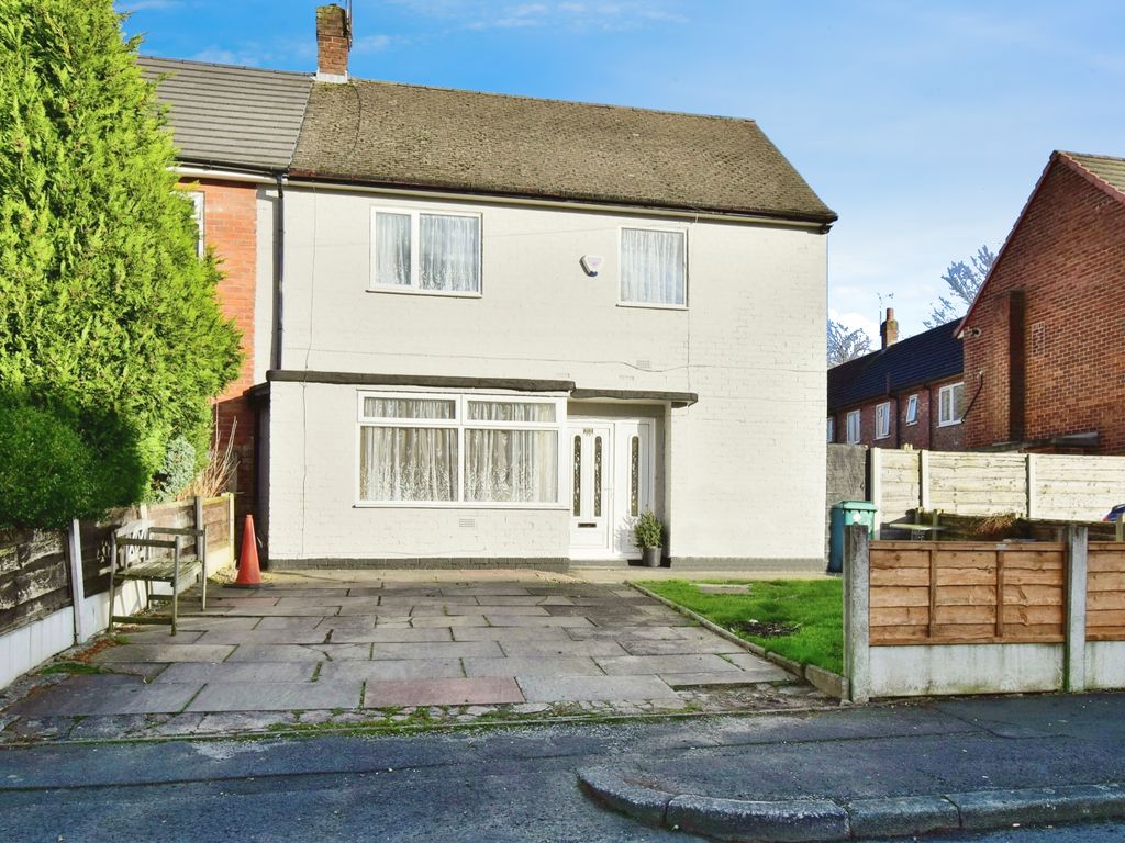 3 bed semidetached house for sale in Ardenfield Drive, Manchester