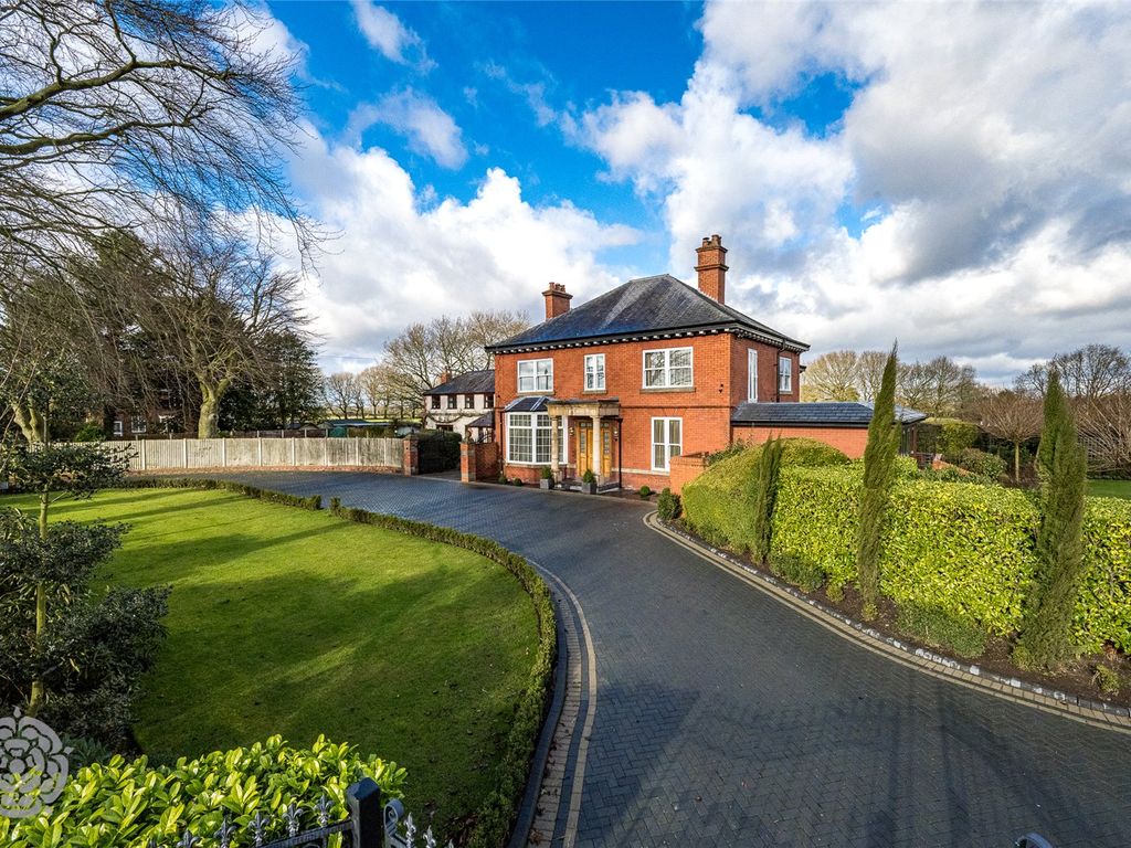 5 bed detached house for sale in Holcroft Lane, Culcheth, Warrington