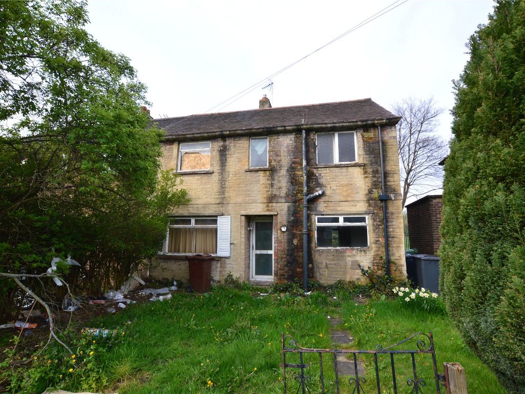 3 bed semidetached house for sale in Daleside Road, Pudsey, West