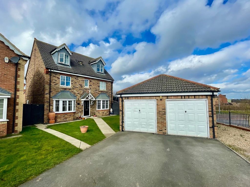 6 bed detached house for sale in Arundel Court, Ingleby Barwick