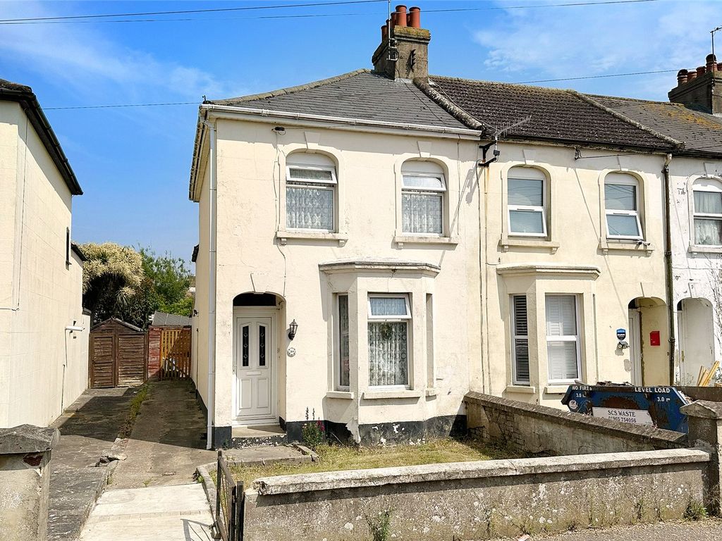 3 bed end terrace house for sale in Beaconsfield Road, Wick