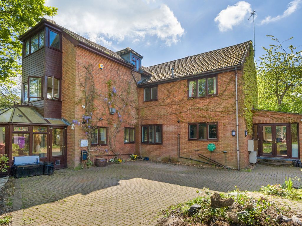6 bed detached house for sale in Raans Road, Amersham, Buckinghamshire HP6 Zoopla