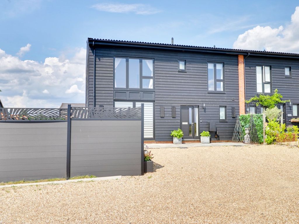 4 bed barn conversion for sale in Rook End, High Wych, Sawbridgeworth