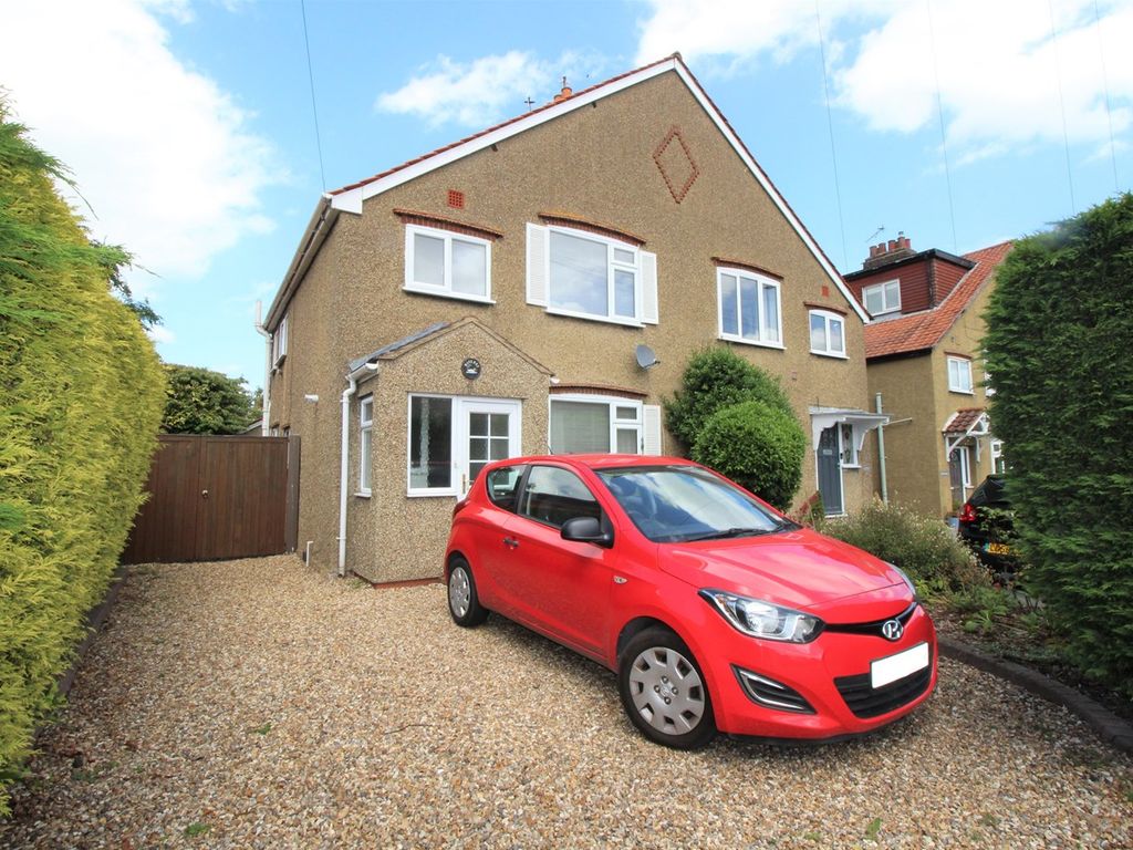 3 bed semidetached house for sale in Upper Tilehouse Street, Hitchin