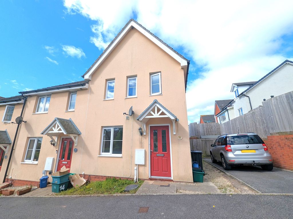 3 bed end terrace house to rent in Coombe Gardens, First Avenue, Teignmouth TQ14, £1,050 pcm