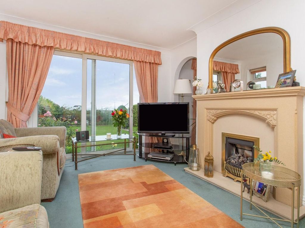 4 bed detached house for sale in Wear Bay Road, Folkestone CT19, £