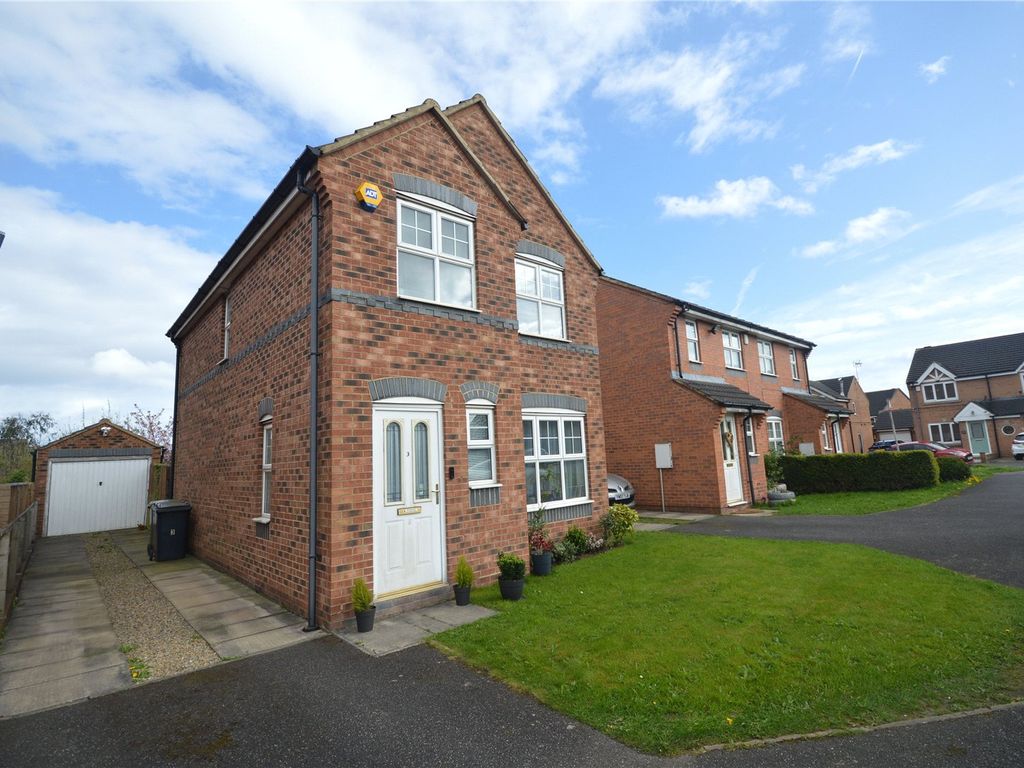 3 bed detached house for sale in Badminton Drive, Leeds, West Yorkshire
