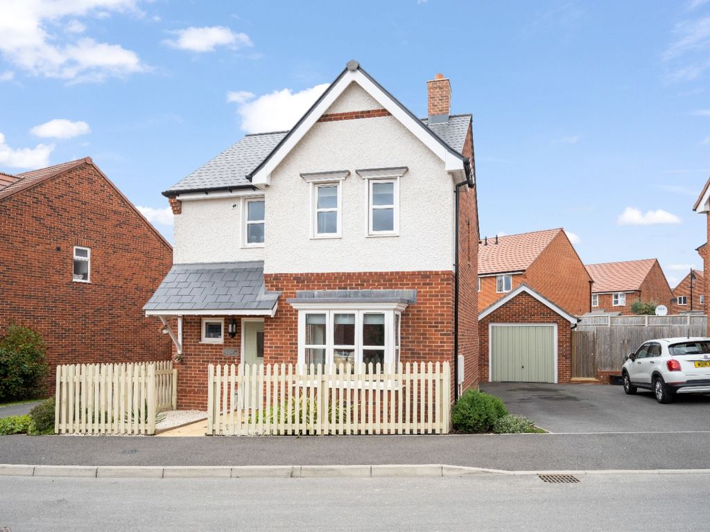 3 bed detached house for sale in Newbury Drive, Amesbury SP4 Zoopla