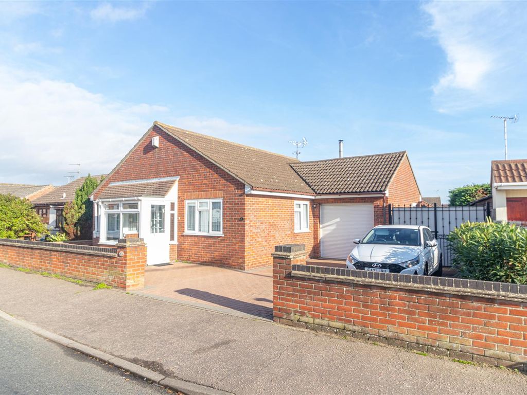 3 bed detached bungalow for sale in Jaywick Lane, ClactonOnSea CO16