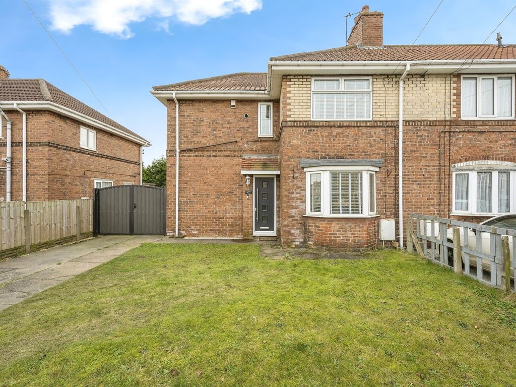 3 bed end terrace house for sale in Galway Road, Bircotes, Doncaster