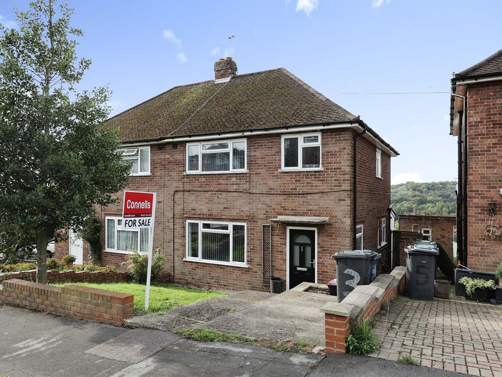 3 bed semidetached house for sale in Everest Close, High HP13, £400,000 Zoopla