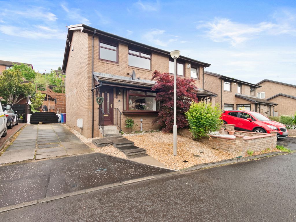 3 bed semidetached house for sale in Oakhill Avenue, Mount Vernon