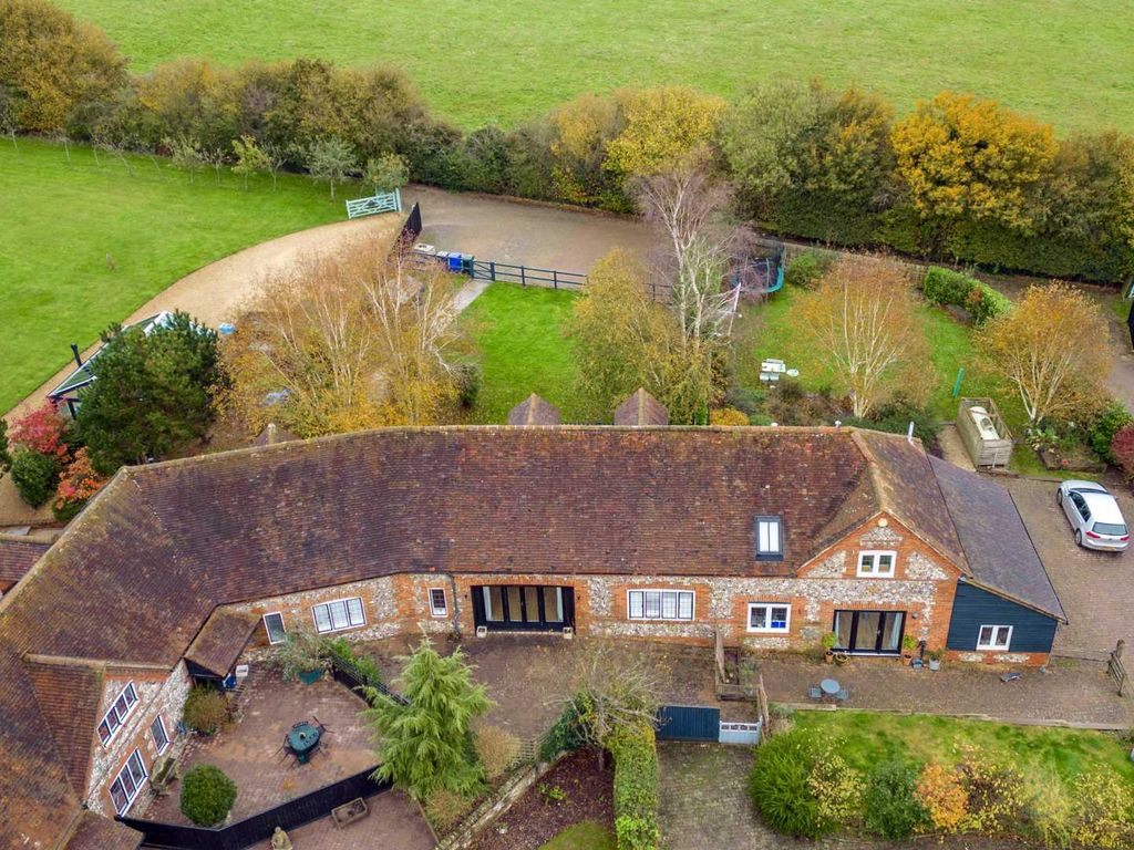 3 bed cottage for sale in Huckenden Farm, Bolter End Lane, Wheeler End