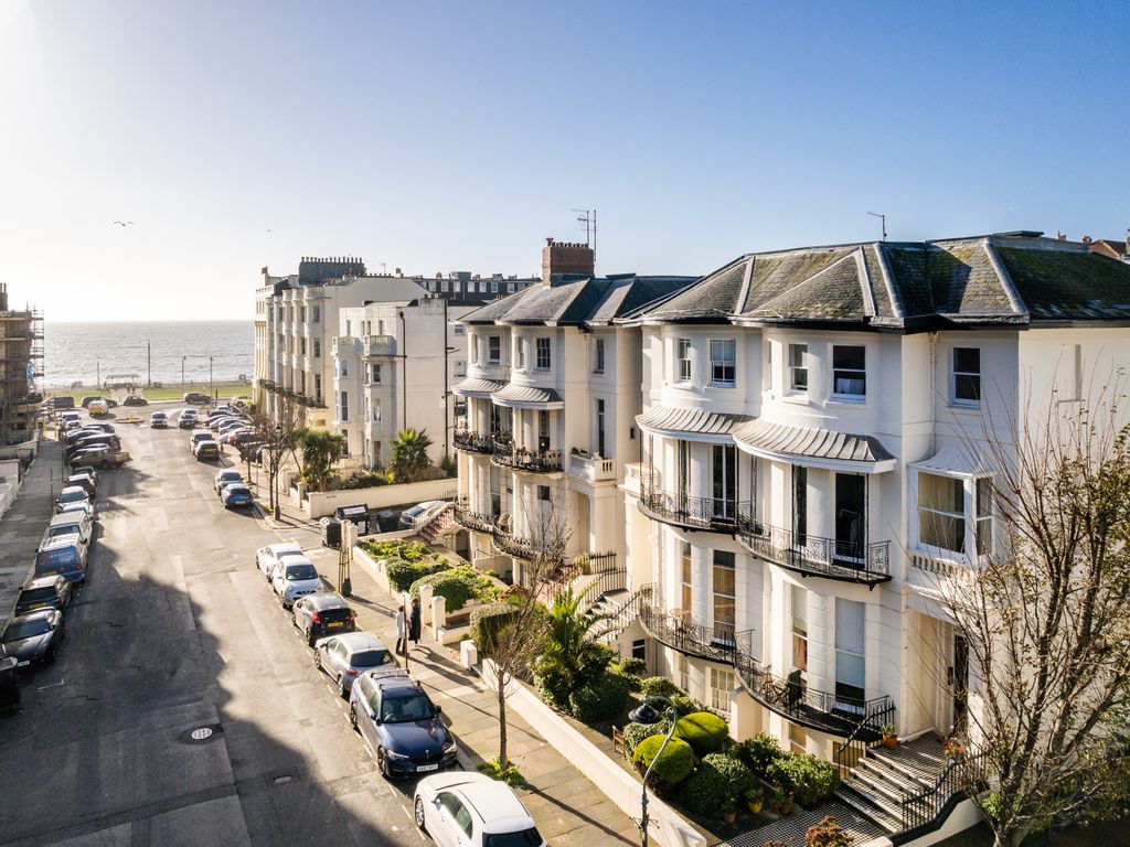 2 bed flat for sale in Lansdowne Place, Hove BN3 Zoopla