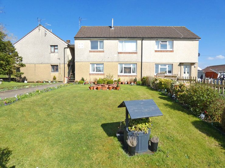 1 bed flat for sale in Claerwen, Gelligaer, Hengoed CF82 Zoopla