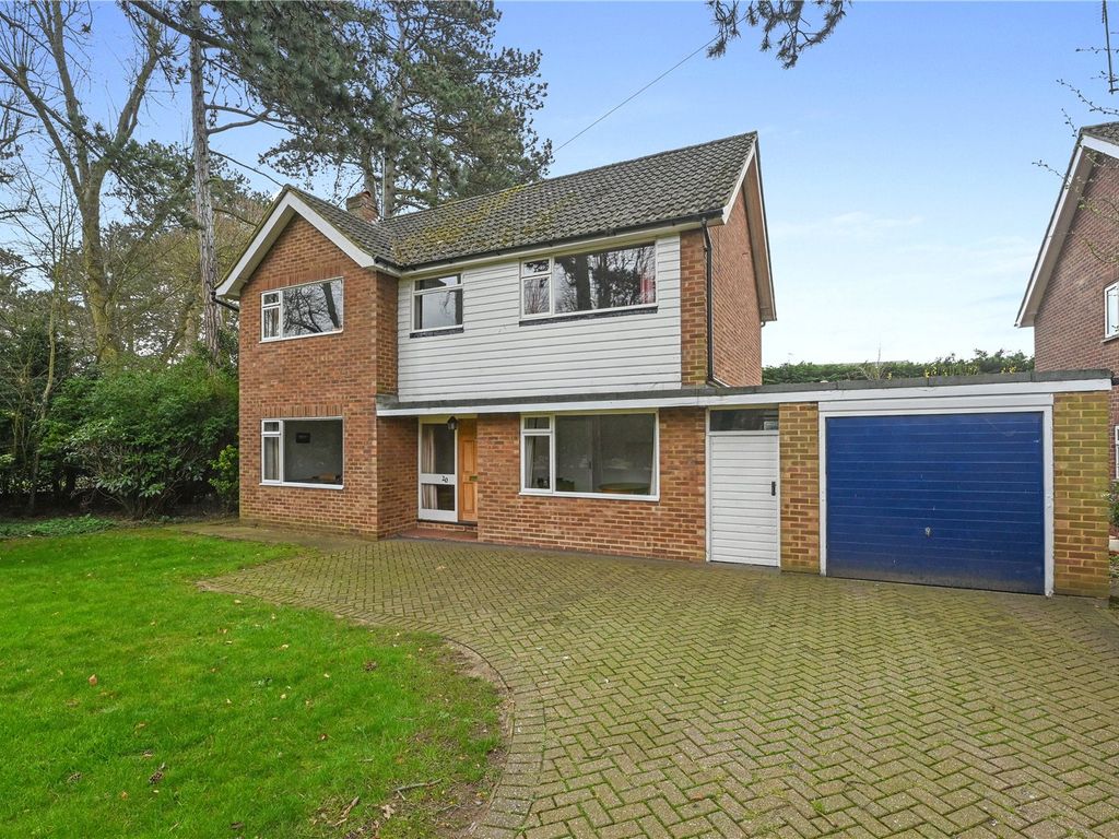 4 bed detached house for sale in Avenue Road, Stortford, Hertfordshire CM23, £900,000