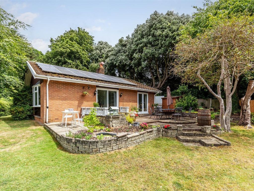 4 bed detached bungalow for sale in Channells Hill, WestburyOnTrym