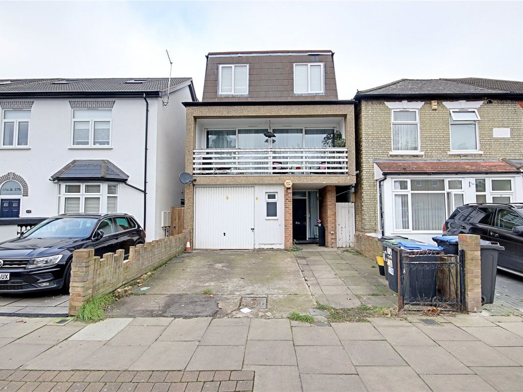 3 bed detached house for sale in Derby Road, Enfield EN3, £500,000 Zoopla