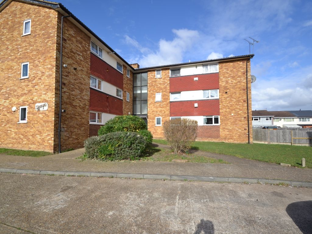 2 bed flat for sale in Great Cullings, Rush Green, Romford RM7 Zoopla