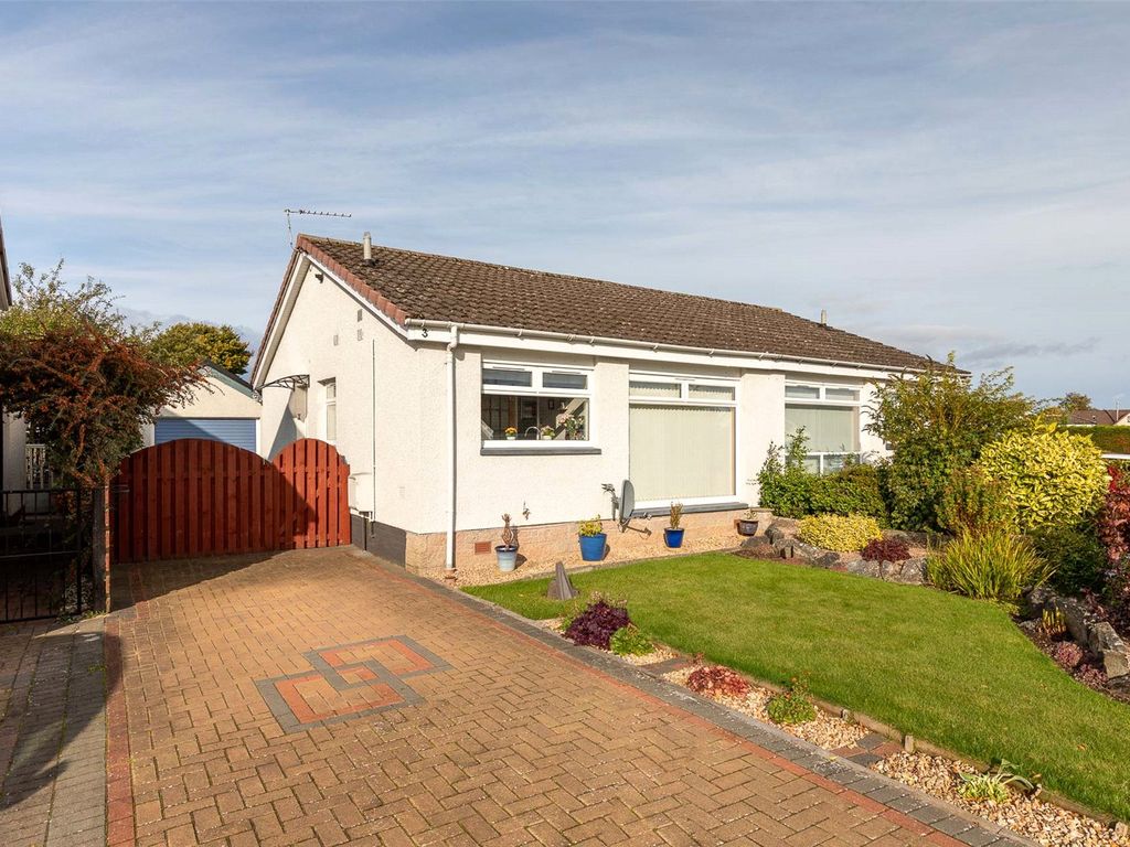 2 bed semidetached bungalow for sale in Smithfield Crescent
