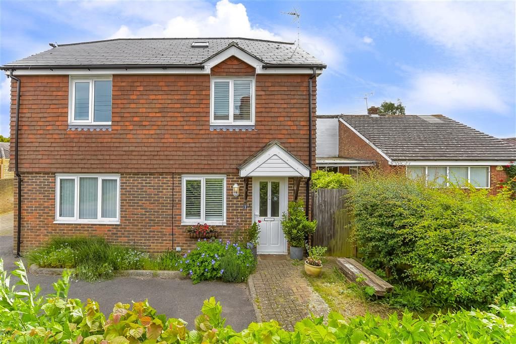 2 bed semidetached house for sale in Chart Hill Road, Chart Sutton, Maidstone, Kent ME17, £