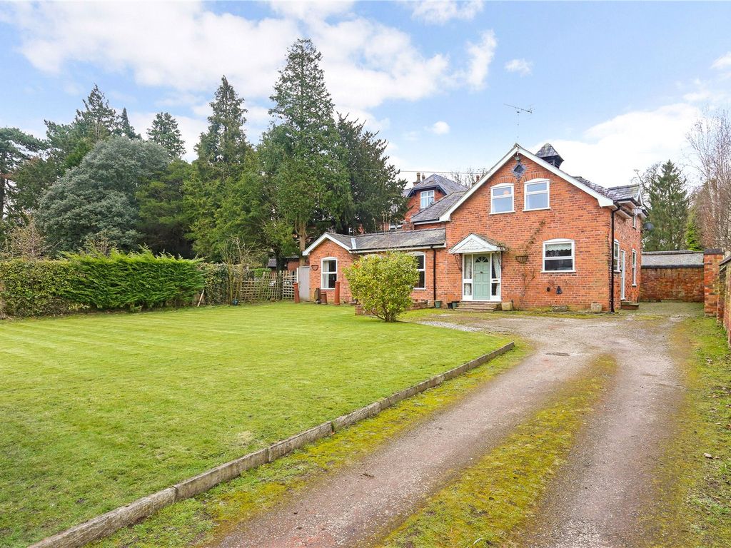 4 bed detached house for sale in Parkfield Road, Knutsford, Cheshire
