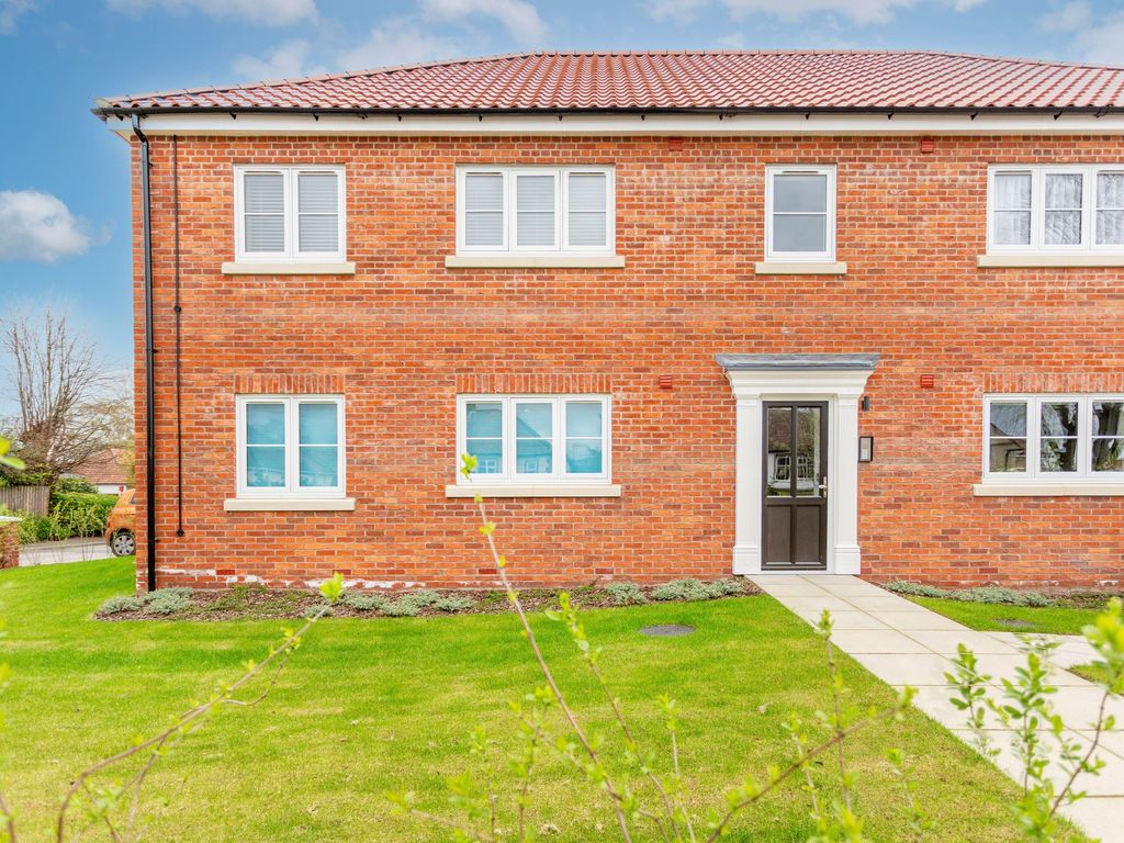 1 bed flat for sale in Harvey Lane, Thorpe St. Andrew, Norwich NR7, £