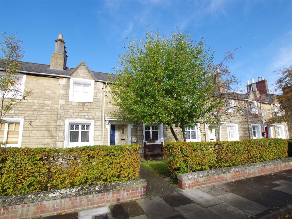1 bed terraced house to rent in Bathampton Street, Railway Village, Swindon SN1, £900 pcm Zoopla