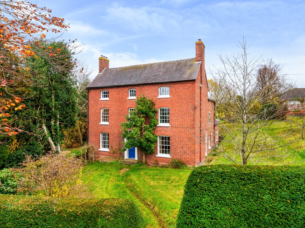 6 bed detached house for sale in The Village, Hartlebury, Kidderminster