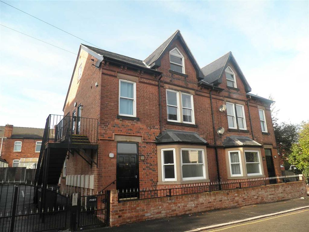 2 bed flat to rent in St. Mary Street, Ilkeston DE7 Zoopla