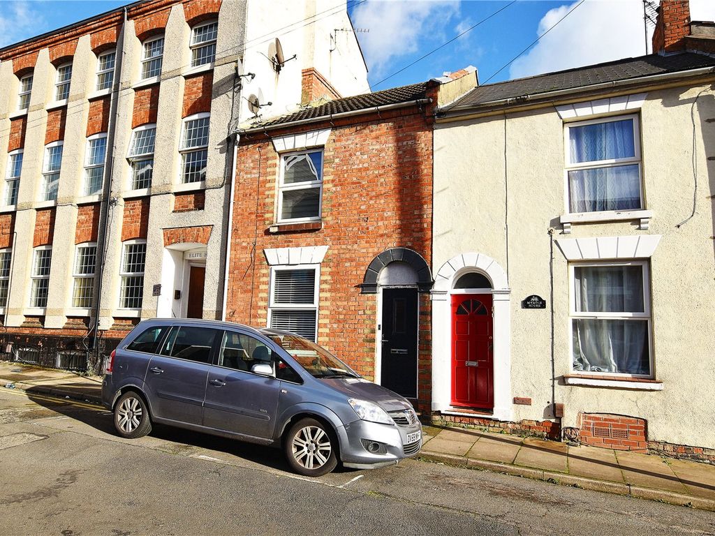 2 bed terraced house for sale in Pytchley Street, Abington, Northampton