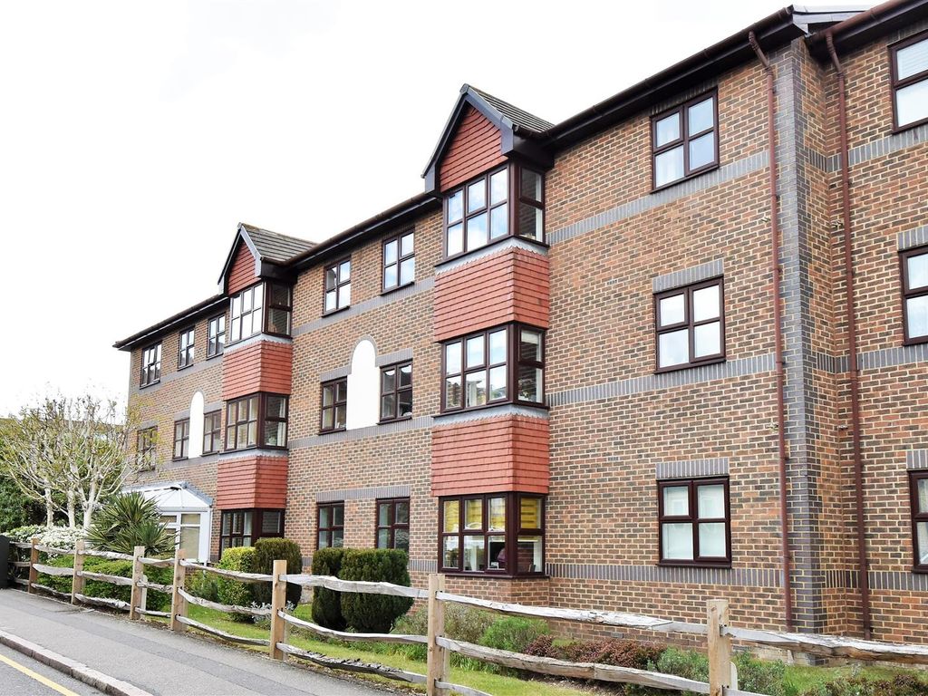 2 bed flat for sale in Pincott Road, Bexleyheath DA6 Zoopla