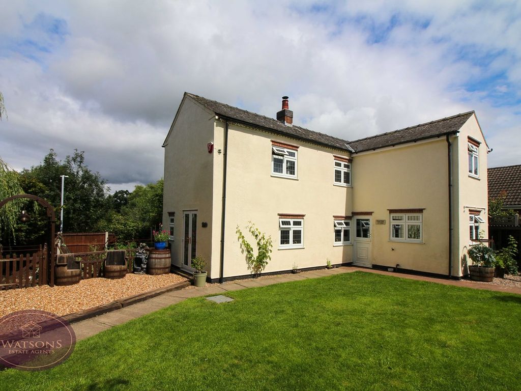 3 bed detached house for sale in Lower Beauvale, Newthorpe, Nottingham