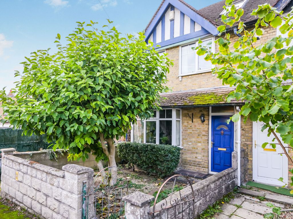4 bed end terrace house for sale in Islip Road, North Oxford, Oxford