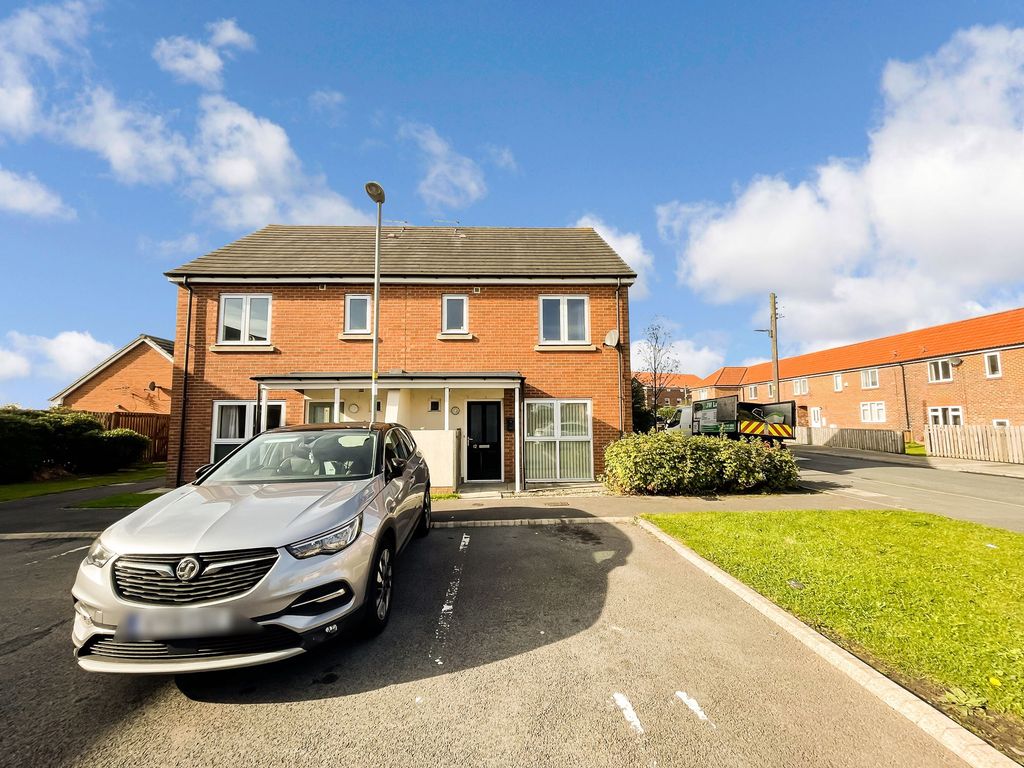 3 bed semidetached house for sale in Brandling Court, Shotton Colliery