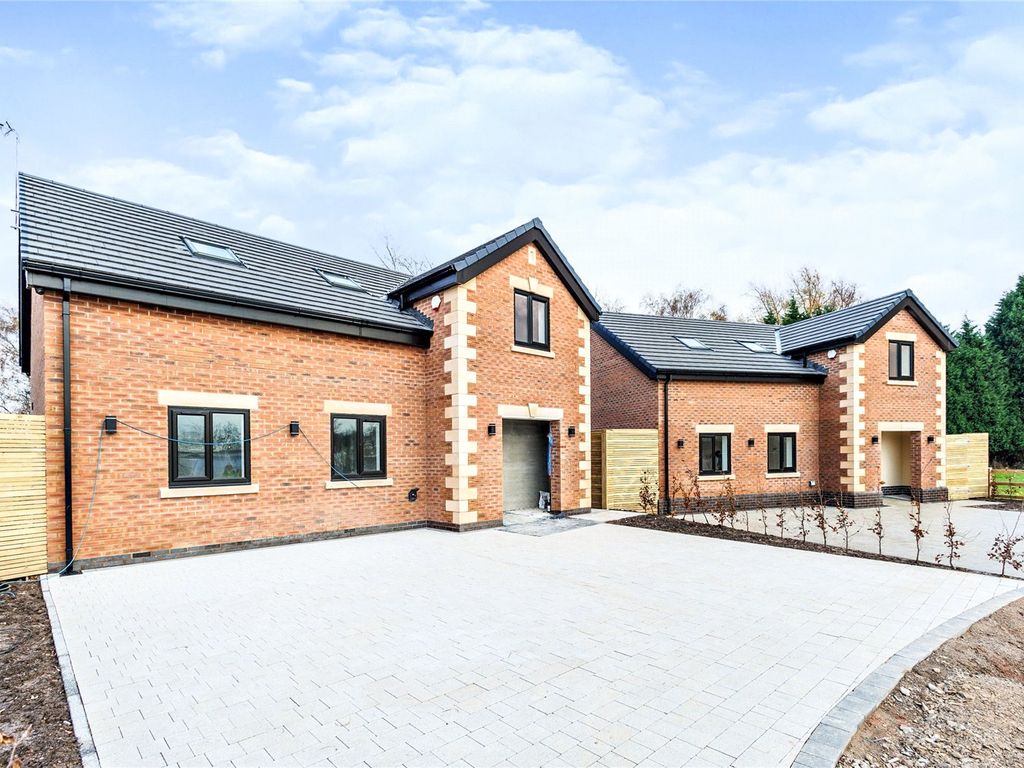New home, 4 bed detached house for sale in Nook View, Howarth Farm Rd
