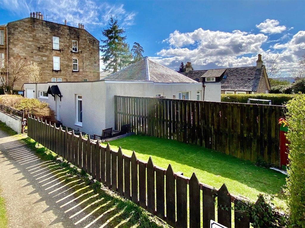 4 bed bungalow for sale in Victoria Road, Helensburgh G84 Zoopla