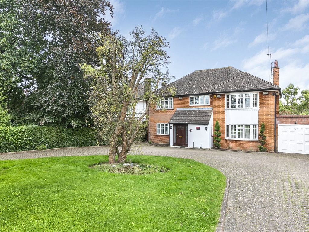 4 bed detached house for sale in Waggon Road, Hadley Wood