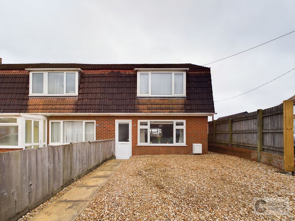 2 bed end terrace house for sale in Margaret Road, Kingsteignton