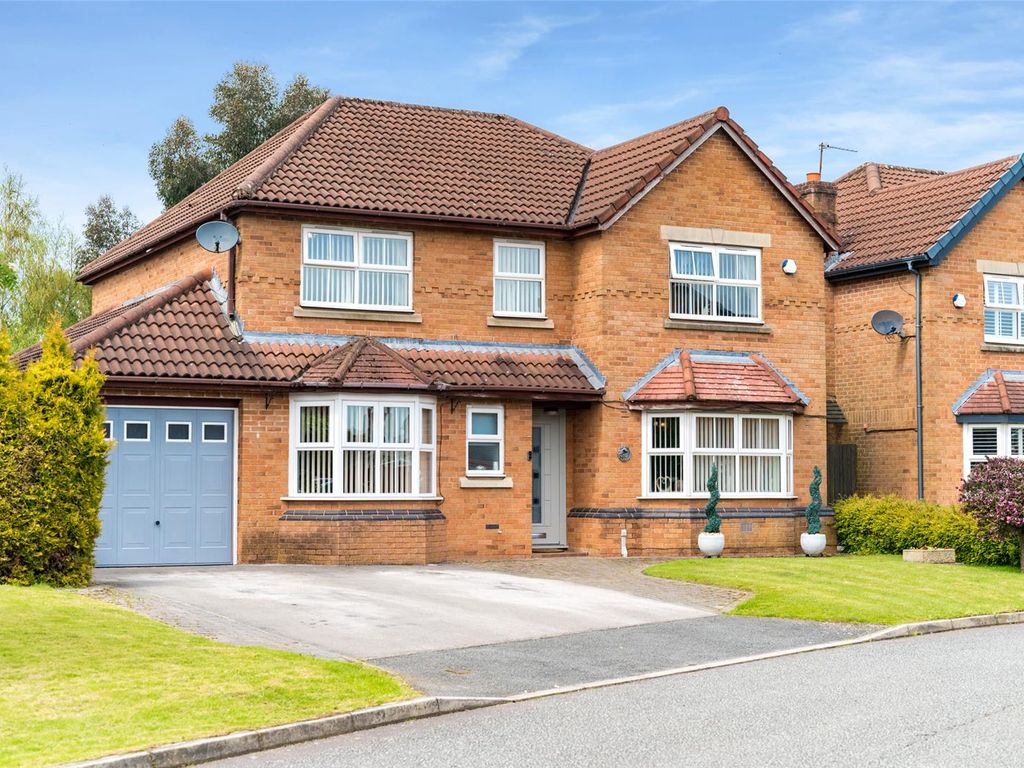 4 bed detached house for sale in Stonecross Drive, Rainhill, Prescot