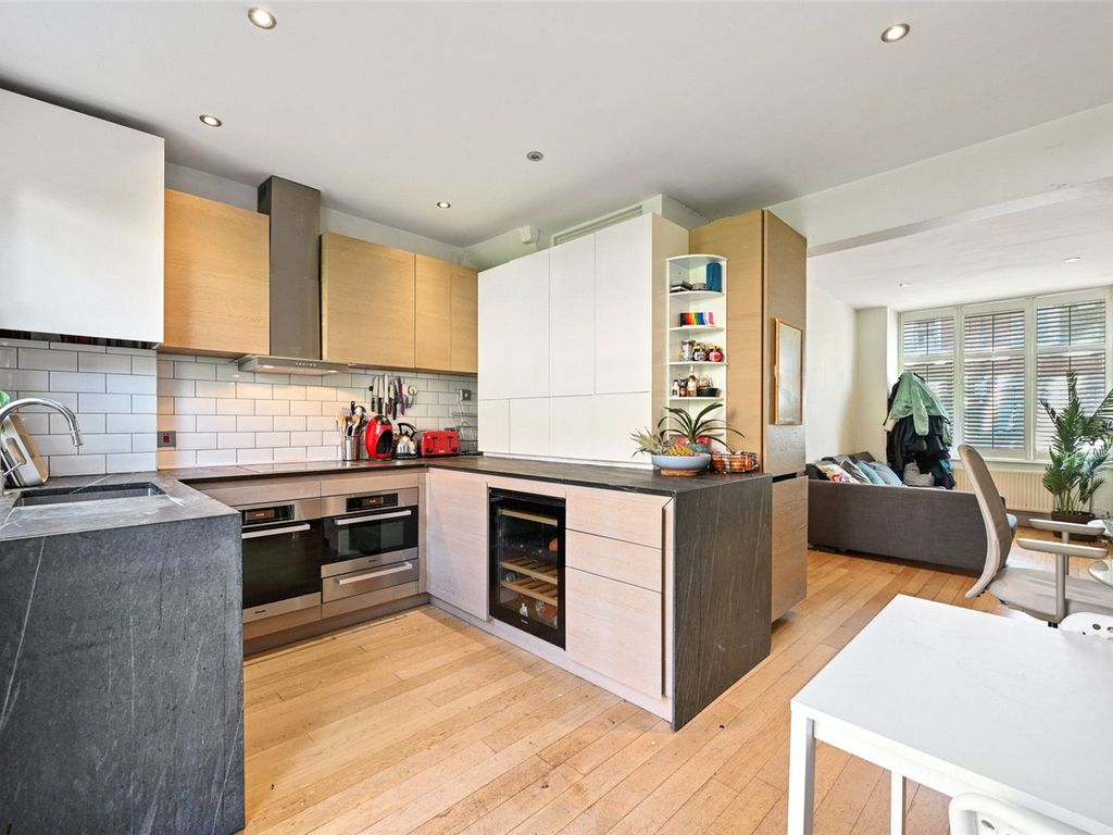 3 bed terraced house for sale in Willow Vale, London W12, £899,950 Zoopla