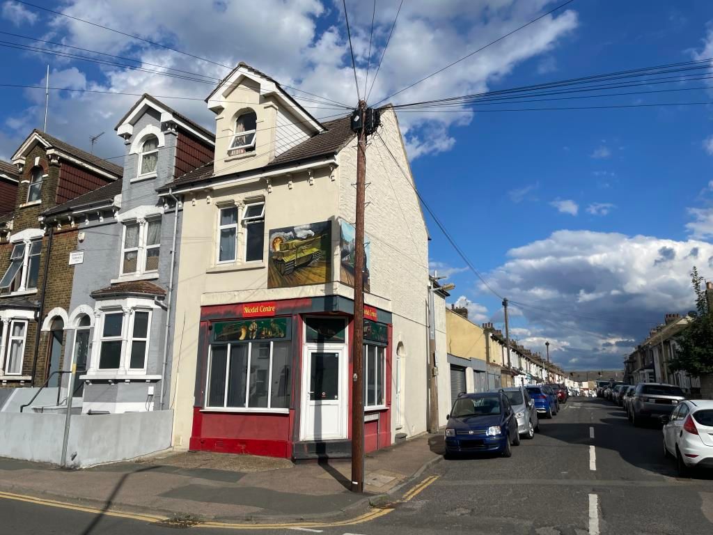 Retail premises for sale in 15 Ingram Road, Gillingham, Kent ME7, £