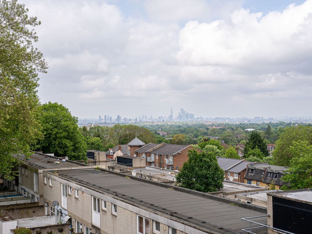 1 bed flat to rent in Oakwood Drive, London Prospect Oakwood Drive SE19