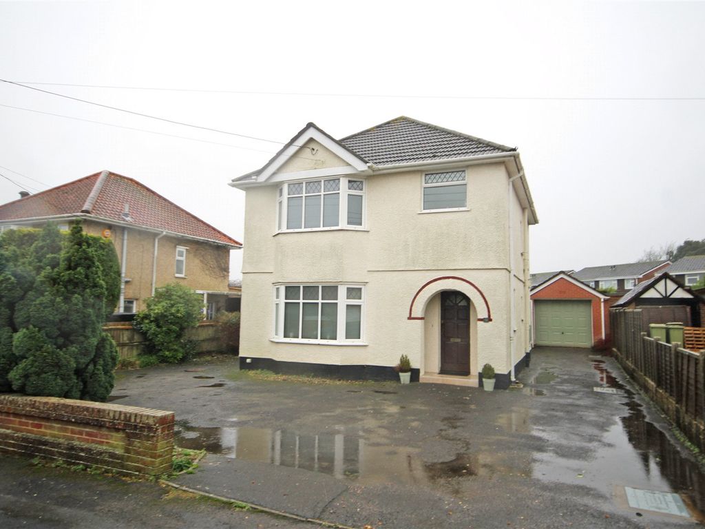 4 bed detached house for sale in Albert Road, New Milton, Hampshire