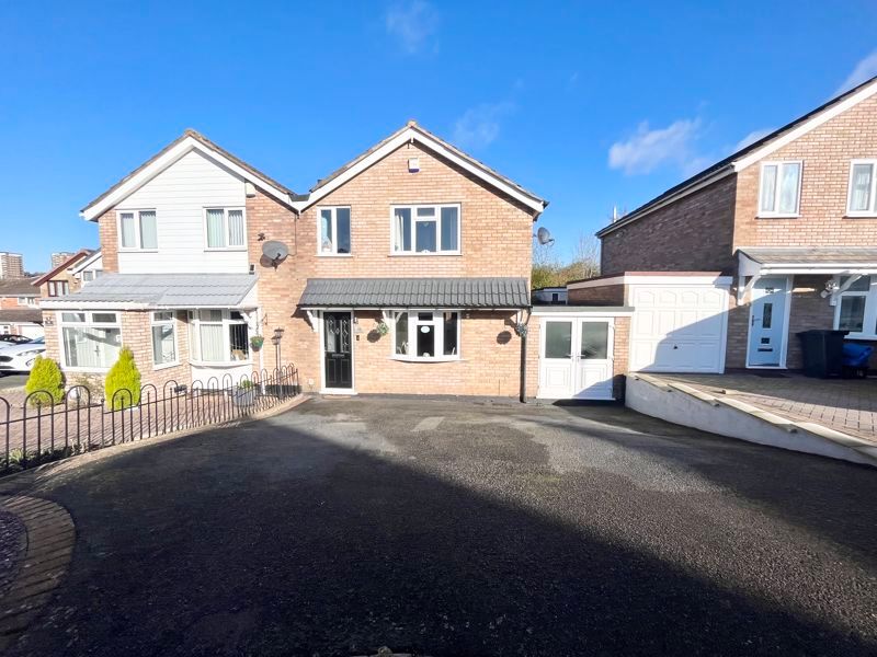 3 bed semidetached house for sale in Ravensitch Walk, Withymoor