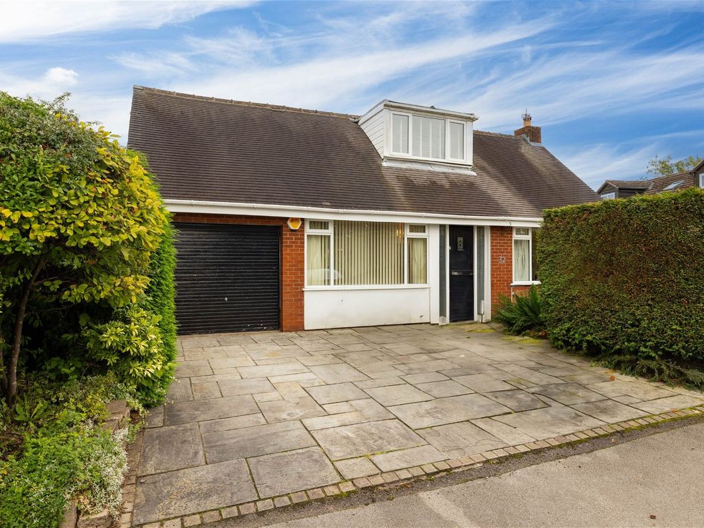 3 bed bungalow for sale in Oakdene Road, Marple, Stockport SK6, £