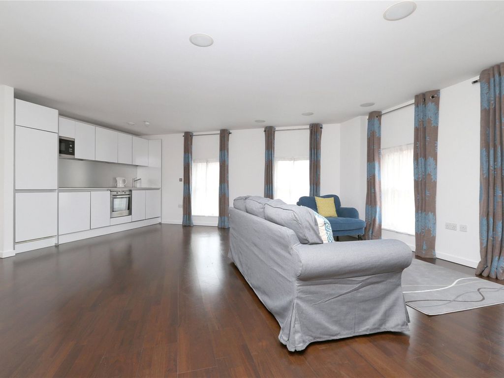 3 bed flat to rent in Islington On The Green, 12A Islington Green