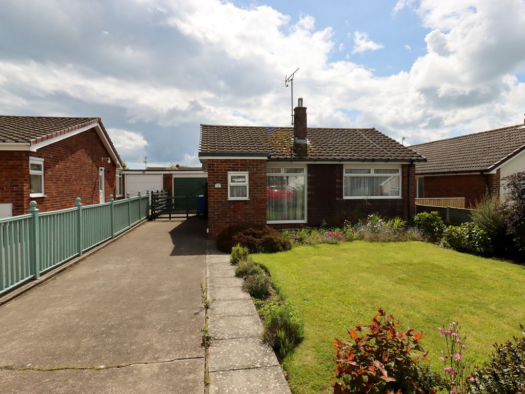 2 bed detached bungalow for sale in Arndale Way, Filey YO14, £245,000 Zoopla