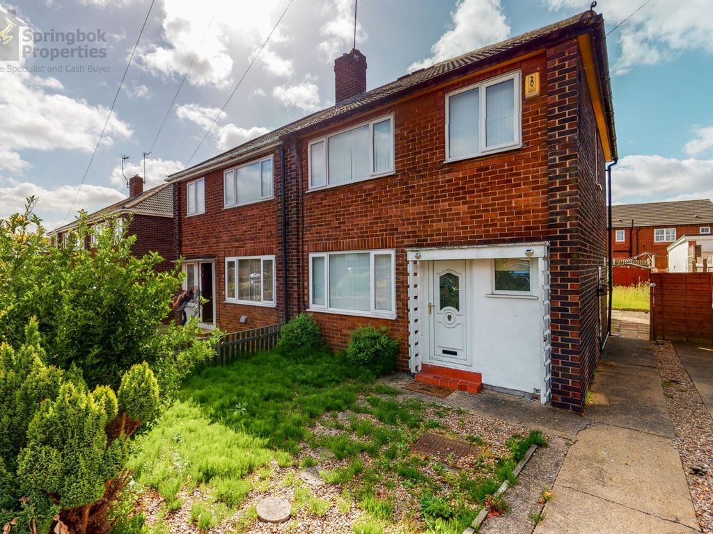 3 bed semidetached house for sale in Eastfield Drive, Pontefract, West