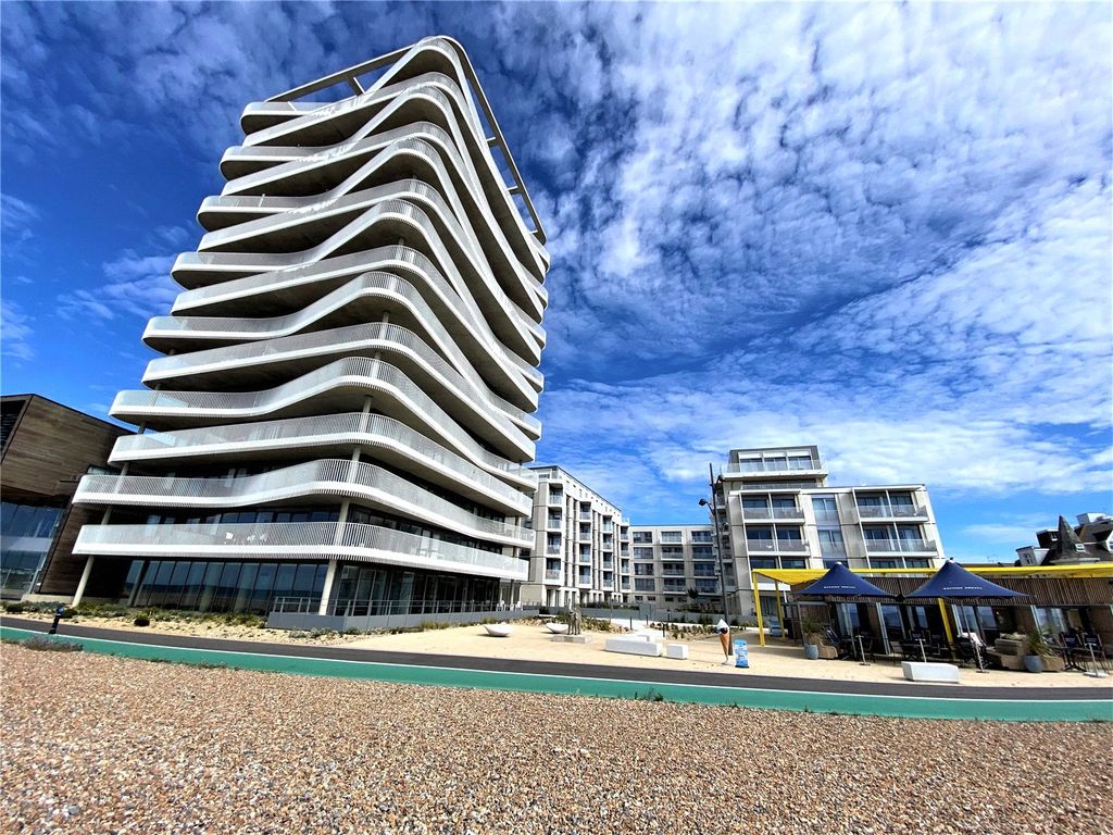 2 bed flat for sale in Brighton Road, Worthing, West Sussex BN11 Zoopla